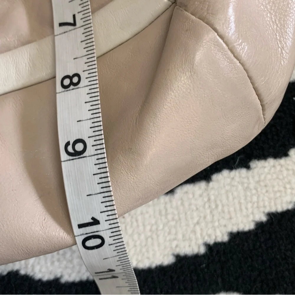 COACH Cricket Putty & White Leather 13601 Shoulder Bag - Picture 15 of 16